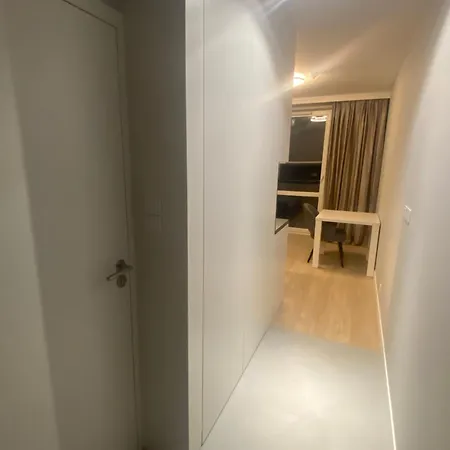 Wiktoryn 6 Piekne Nowe Z Duzymi Balkonami