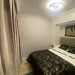 Wiktoryn 6 Piekne Nowe Z Duzymi Balkonami דירה *