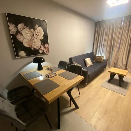 Wiktoryn 6 Piekne Nowe Z Duzymi Balkonami