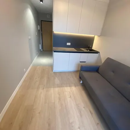 Wiktoryn 6 Piekne Nowe Z Duzymi Balkonami * Varšava