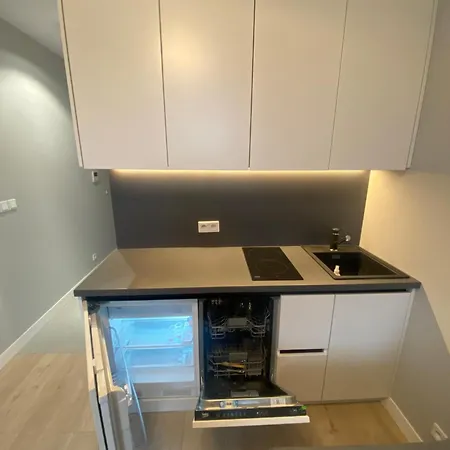 Wiktoryn 6 Piekne Nowe Z Duzymi Balkonami *