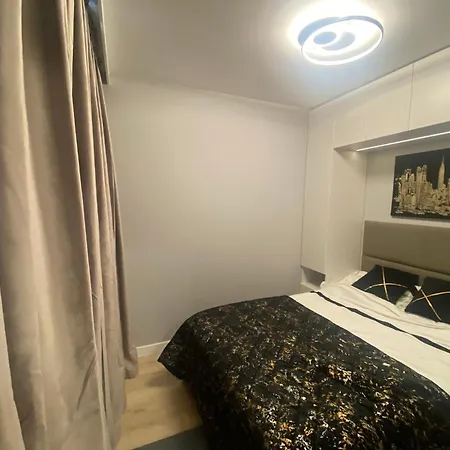 Wiktoryn 6 Piekne Nowe Z Duzymi Balkonami Apartmán *