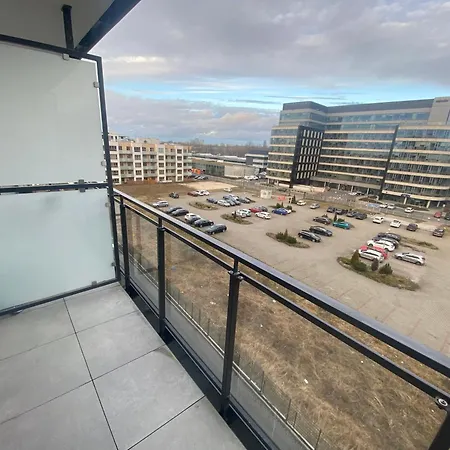 Wiktoryn 6 Piekne Nowe Z Duzymi Balkonami Varšava