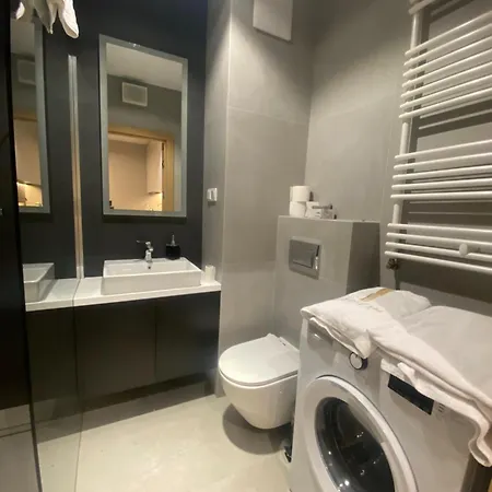 Wiktoryn 6 Piekne Nowe Z Duzymi Balkonami *