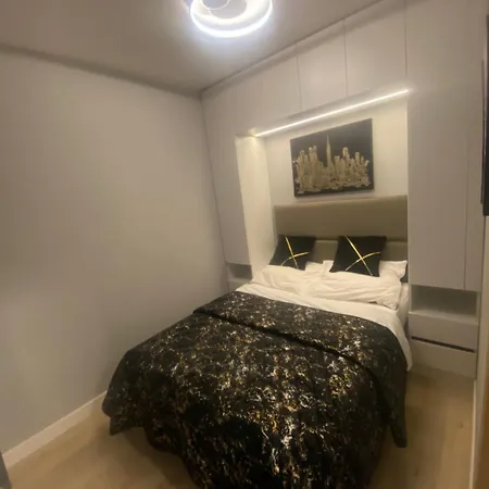 Wiktoryn 6 Piekne Nowe Z Duzymi Balkonami Apartmán