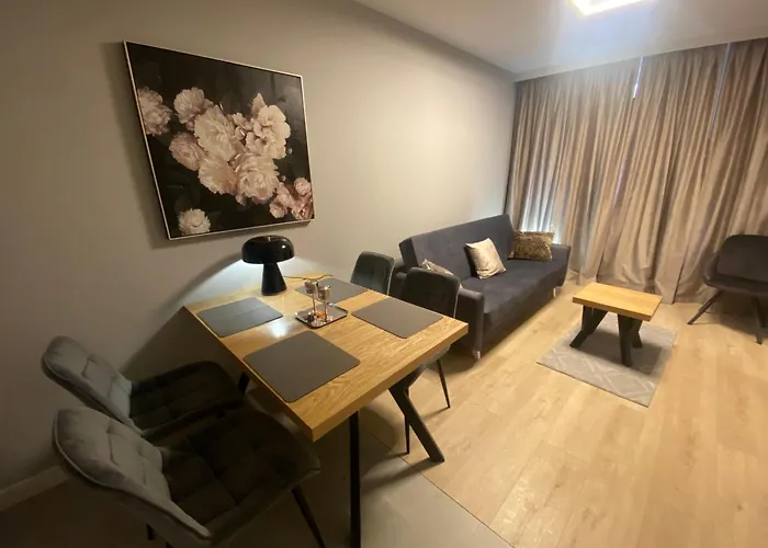 Wiktoryn 6 Piekne Nowe Z Duzymi Balkonami