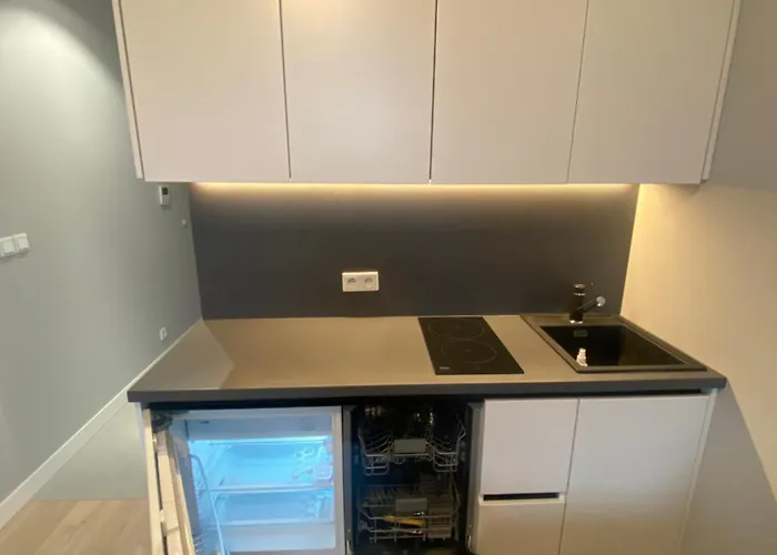 Wiktoryn 6 Piekne Nowe Z Duzymi Balkonami *